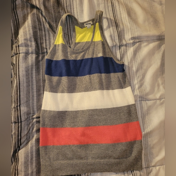 Sleeveless top - Picture 3 of 3